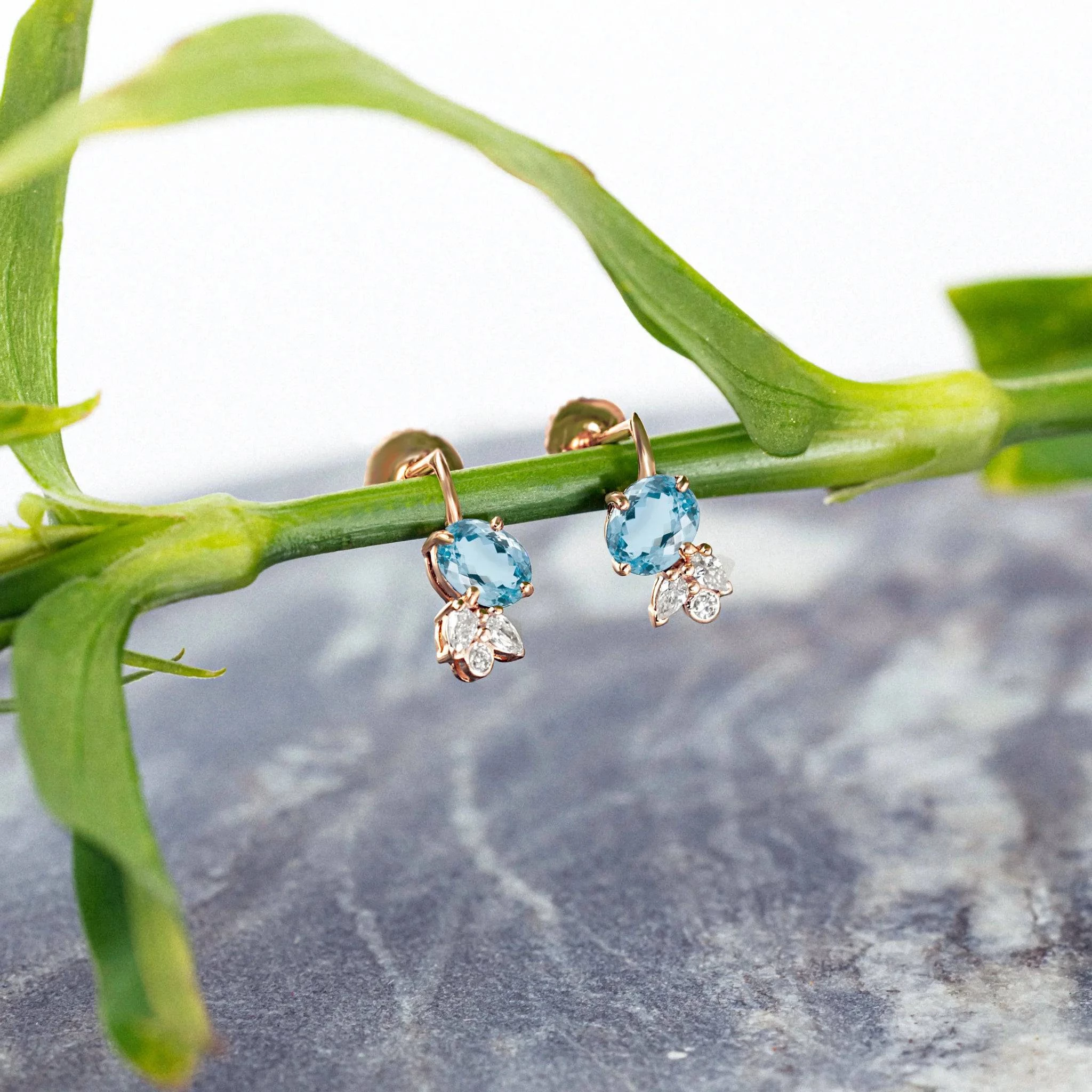 Boucles-d-oreilles-aiguemarine-et-diamants-en-or-rose-moribana-politains-ls-1-8000000067-AMRG