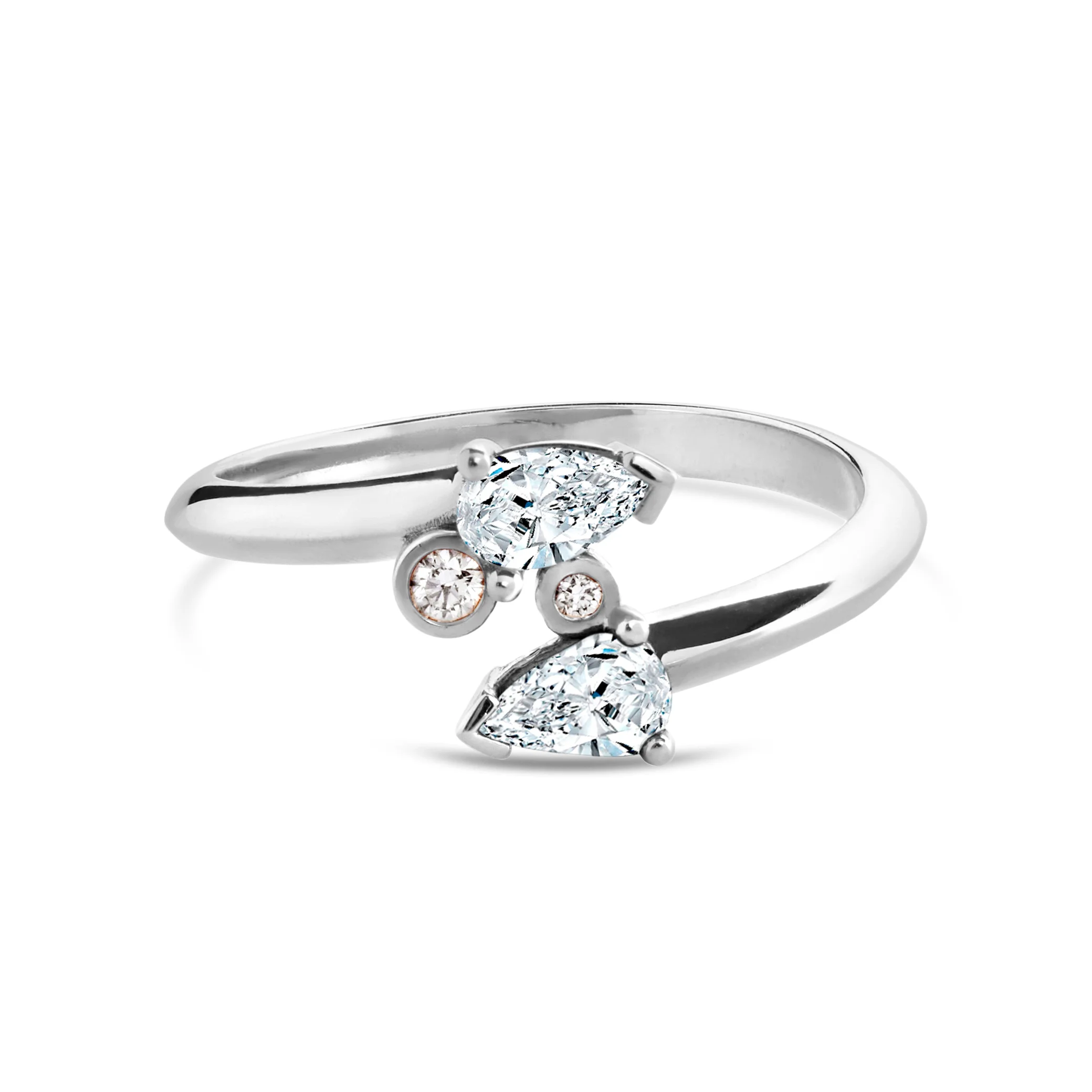 bague-diamant-or-blanc-18-carats-earlybloom-politains-face-8000000041-DMWG