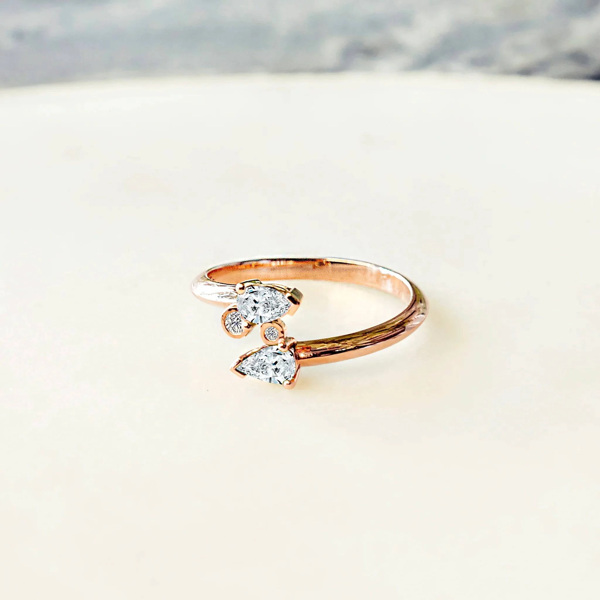 bague-diamant-or-jaune-18-carats-earlybloom-politains-ls-1-8000000041-DMYG